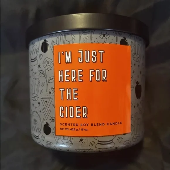 Halloween I’m Just Here For The Cider 15oz. Soy Blend Jar Candle Ulta New - Picture 1 of 5